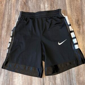 NWOT Nike Dri-FIT Elite 23